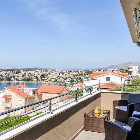 Apartament Lux