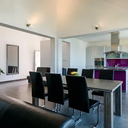 Lux Apartament *