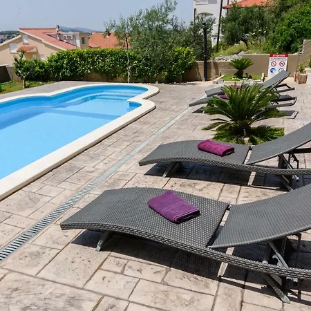 Lux Apartament *